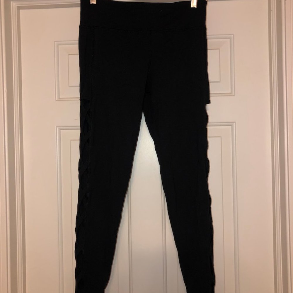 Forever 21 cut-out leggings